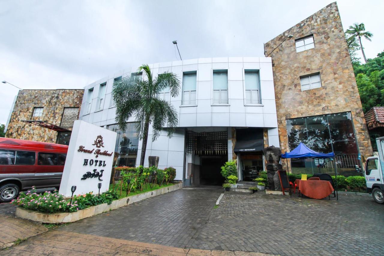 Oyo 43936 Hotel Rajputana Palace Farrukhabad 외부 사진